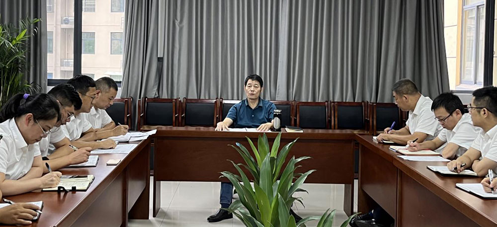 城建投公司黨支部召開(kāi)黨員（擴(kuò)大）會(huì)議暨酒駕、醉駕等違法犯罪行為警示教育集體談話(huà)會(huì)